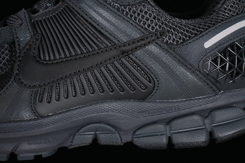 Vomero 5 “Anthracite"