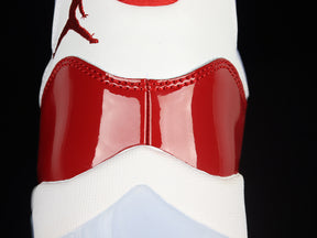 Air Jordan 11  ” Cherry ”