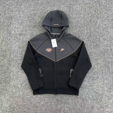 Conjunto Syna World x Nike