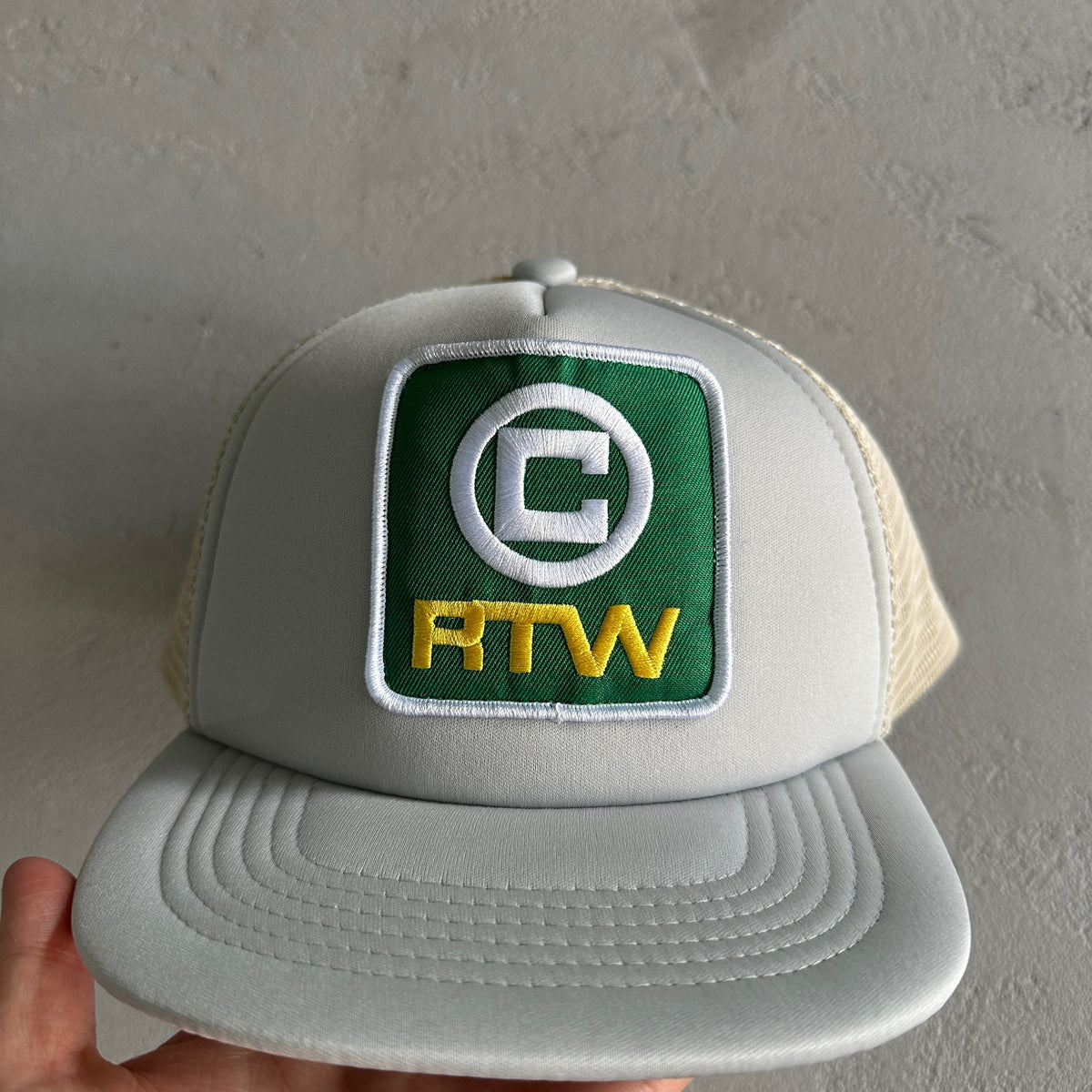 Boné Corteiz “RTW Trucker Cap” ( Branco )
