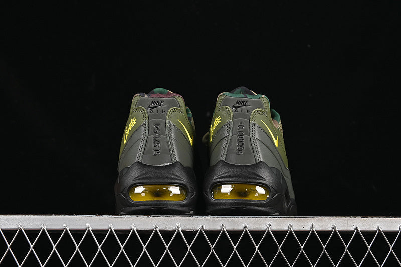 Air max 95 x Corteiz “Gutta Green”