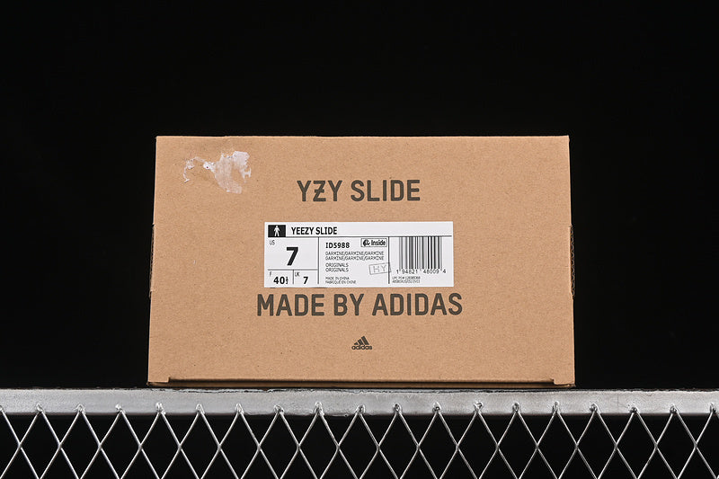 Yeezy Slide “Varsity Red”