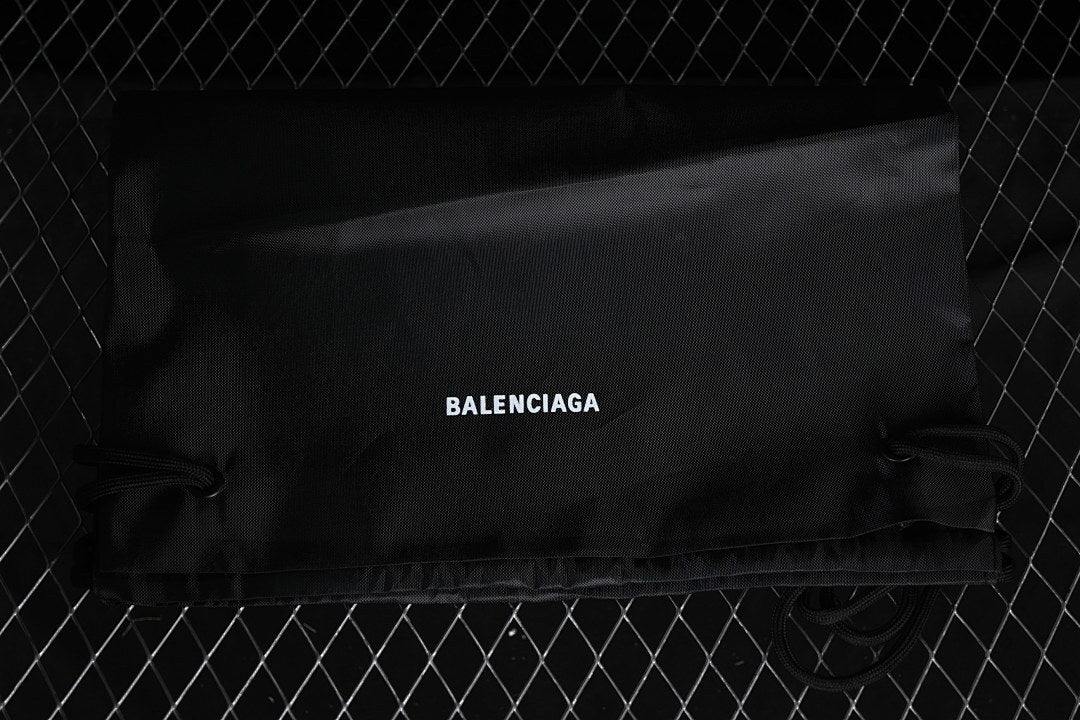Balenciaga 3xl Split logo