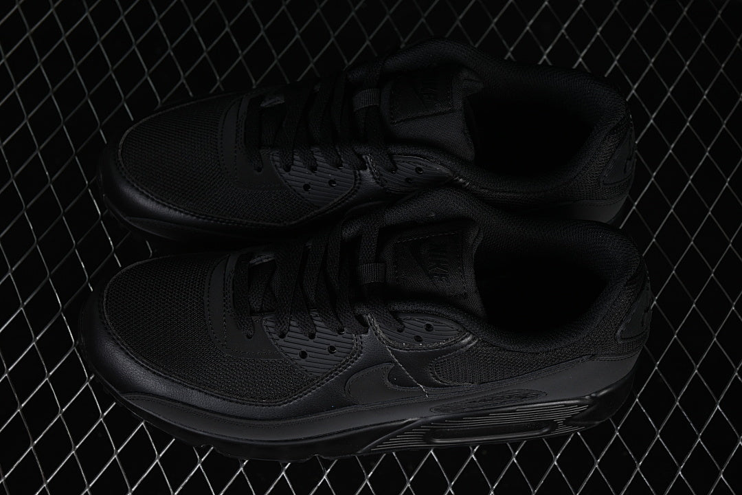 Air max 90 “Essential Triple Black”