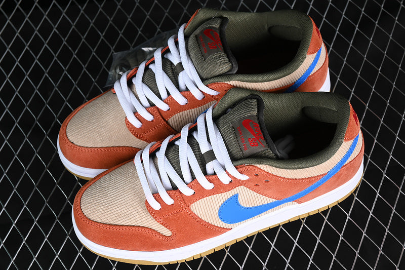 Dunk “Corduroy Dusty Peach”