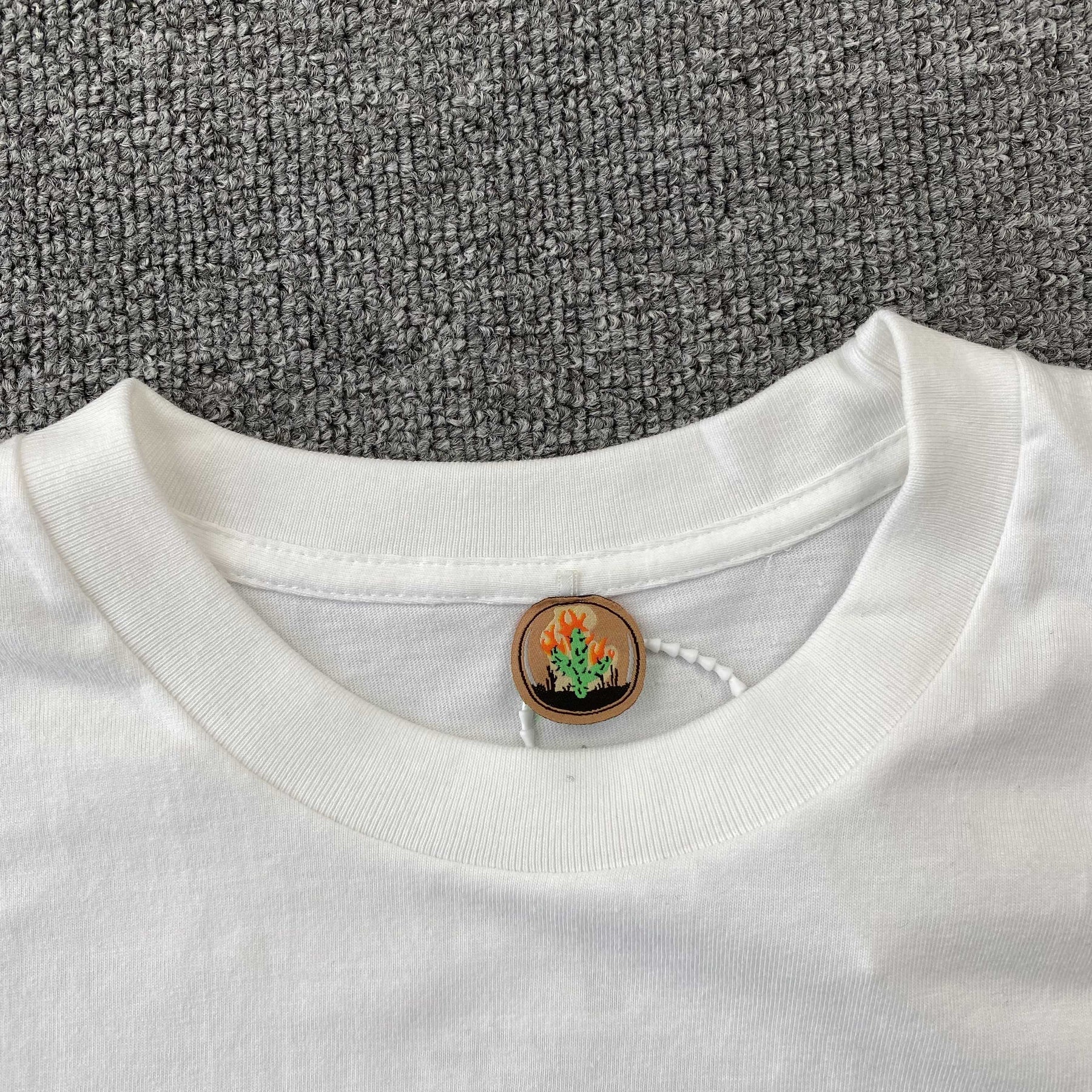 Camisa Cactus Jack “Football Skeleton” ( Branca )