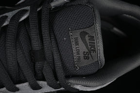 Dunk “Dark smoke grey”