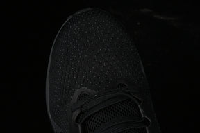 Air Zoom Winflo 11 “Black”