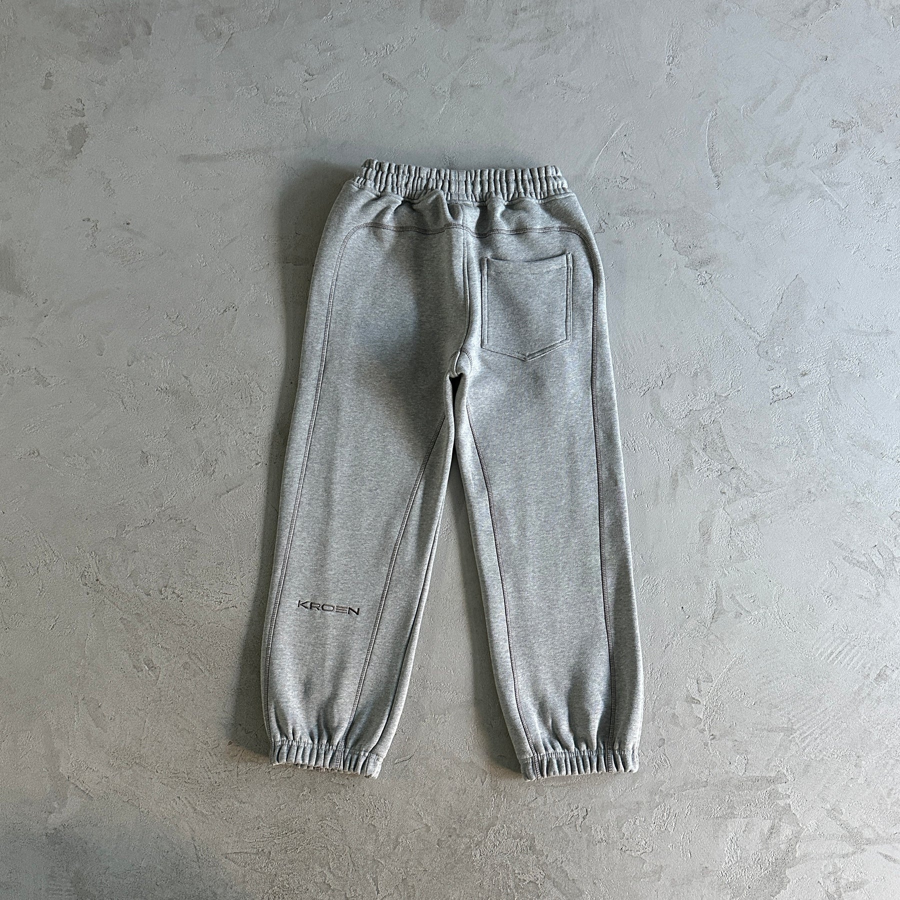 Conjunto Kroen “Concretelock” ( Cinza )
