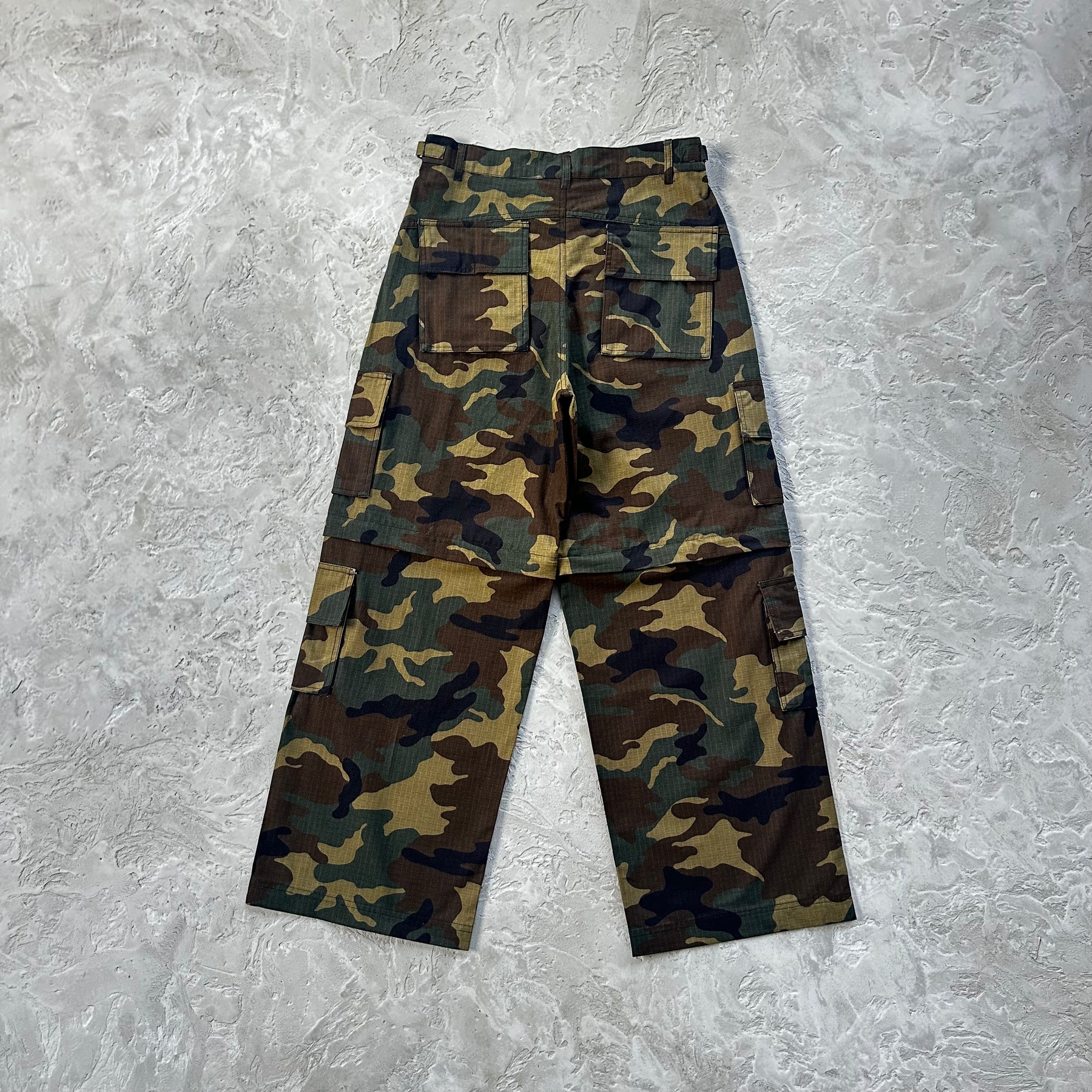 Calça Broken Planet “Camo Cargo Pants” ( Shorts e Calça )