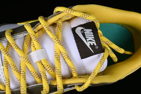 Dunk “Cargo Khaki Vivid Sulfur”