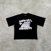 Camisa Broken Planet “Different Day”