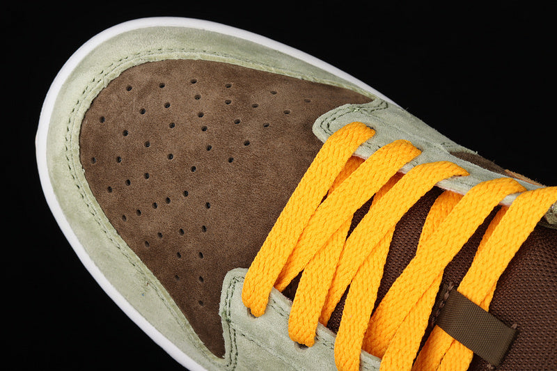 Dunk “Dusty Olive”