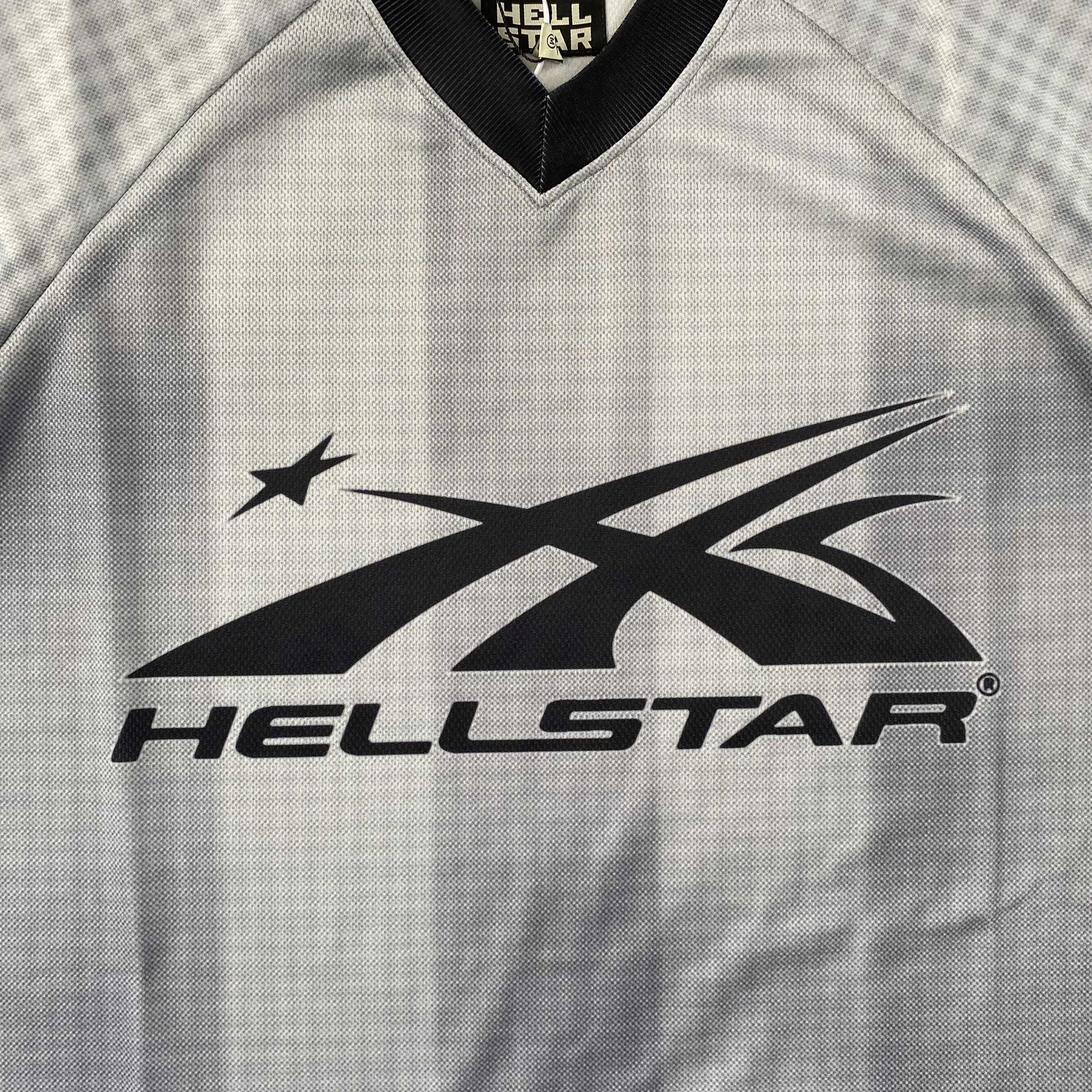 Camisa Hellstar “Sports Core Skull Gel”