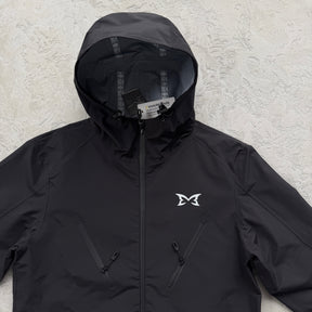 Corta Vento Mertra “Monogram Shell V2” ( Pova D'água )