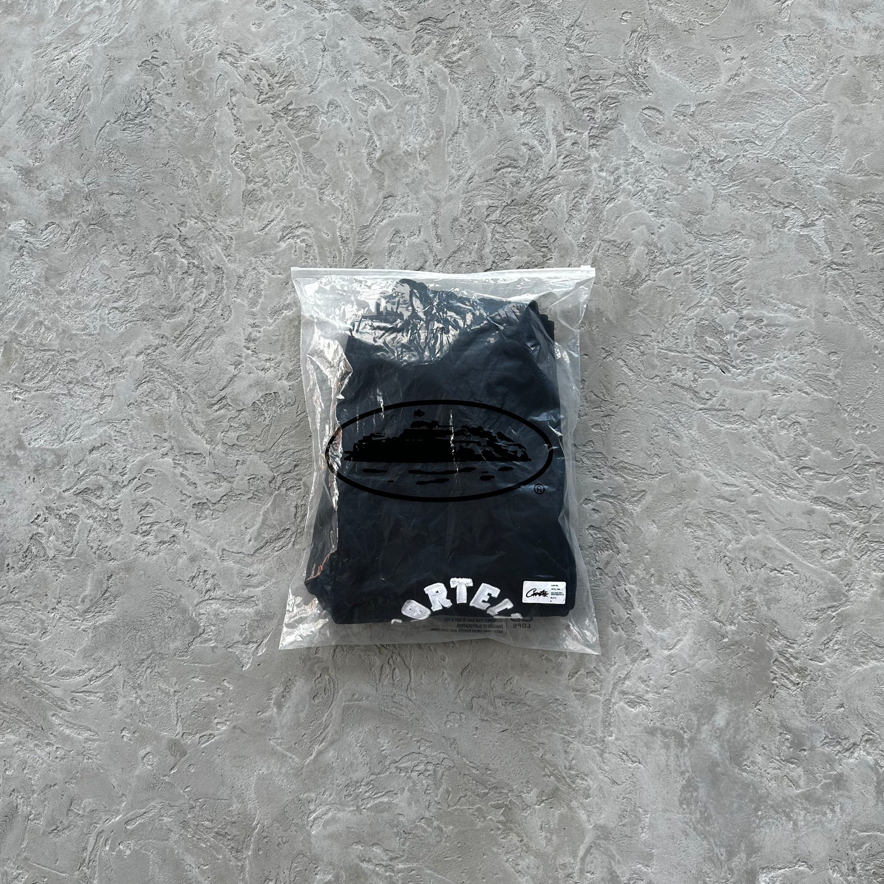 Conjunto Corteiz “College Arch Open” ( Preto )