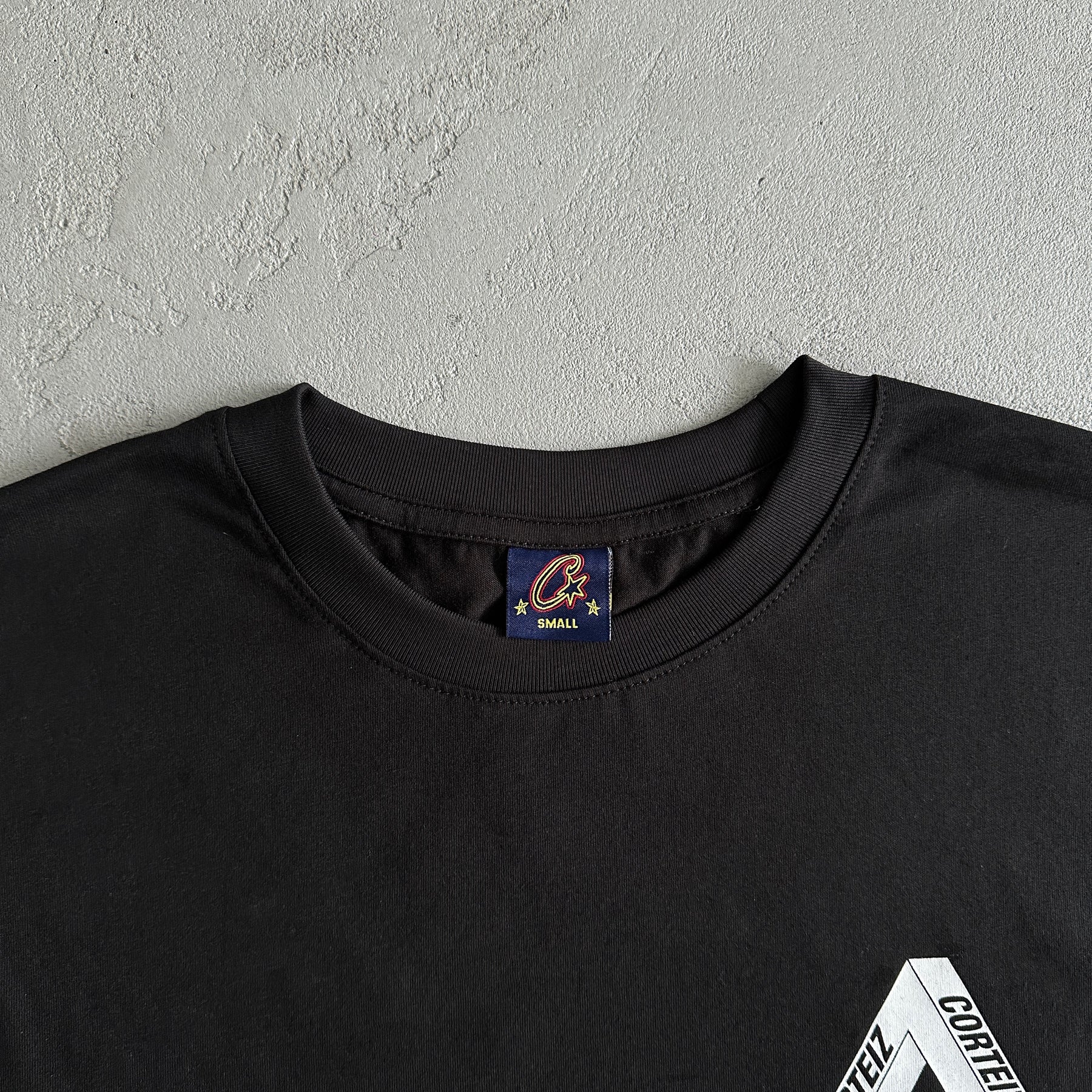 Camisa Corteiz “Möbius Strip ”