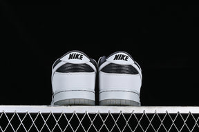 Dunk x Atlas “Wolf Grey”
