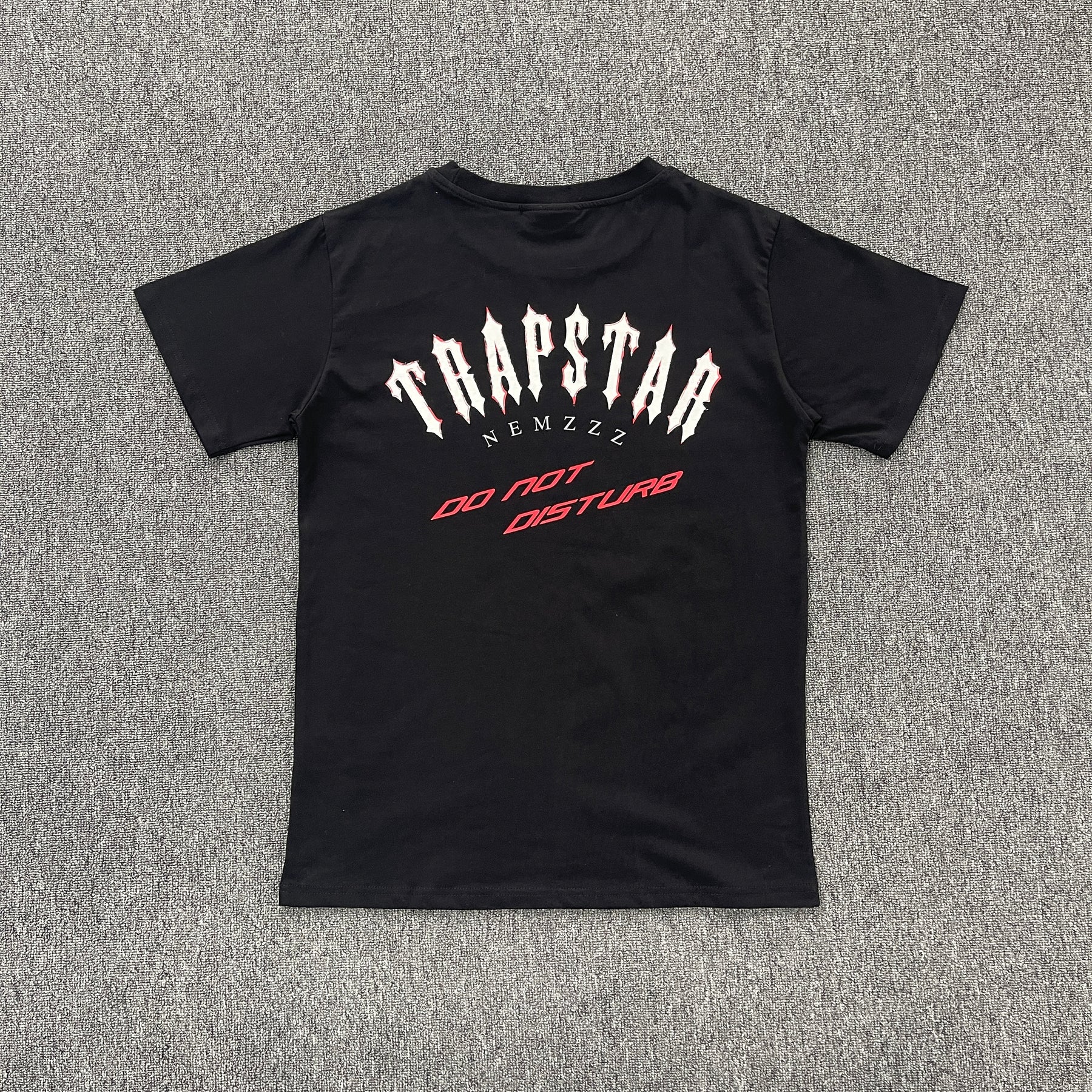 Camisa Trapstar x Nemzzz “Shooters” ( Preta )