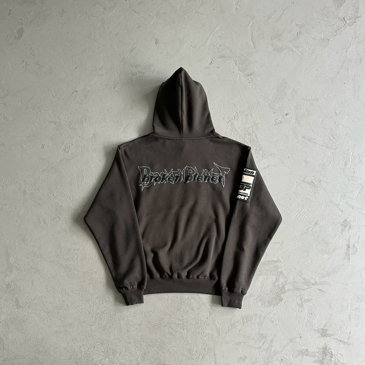 Conjunto Broken Planet “Beware Soot”