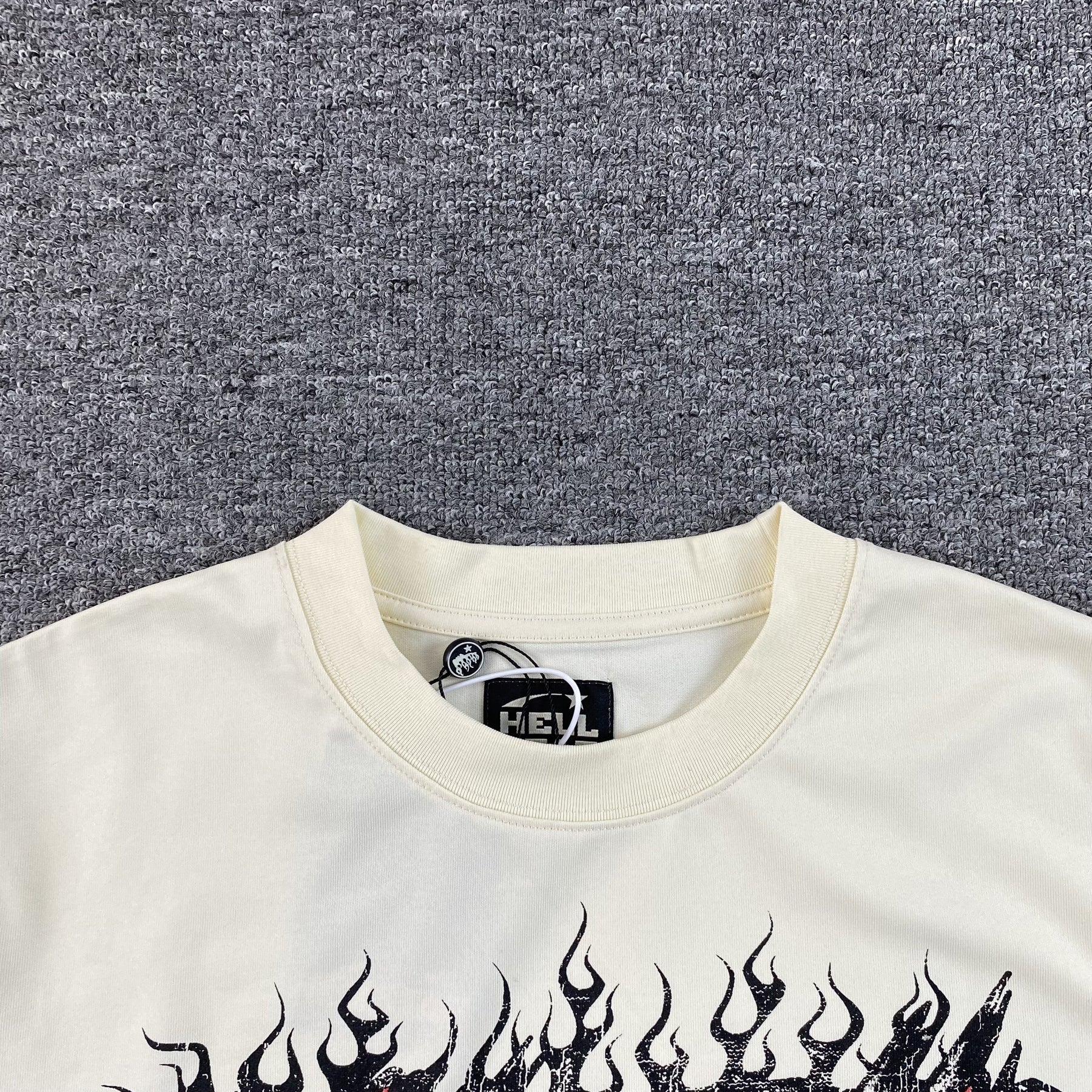 Camisa Hellstar “Space War”