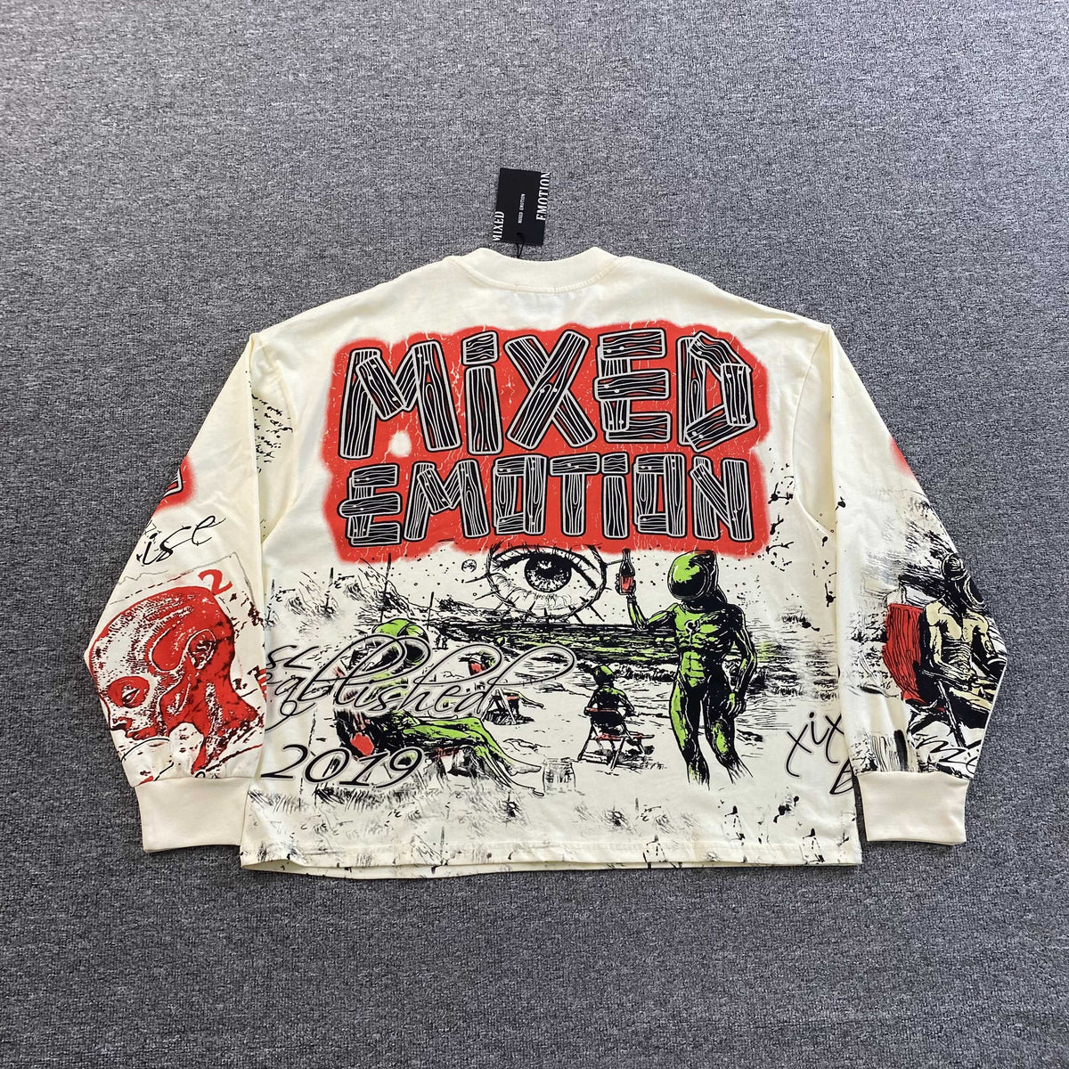 Sueter Mixed Emotion “Art Club”
