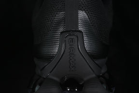 Air Liquid Max ”Triple Black”