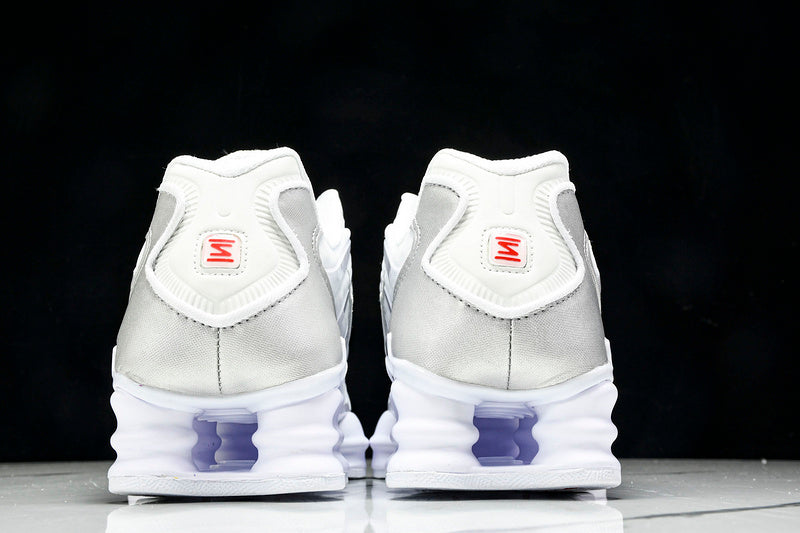 Nike Shox “White Silver”