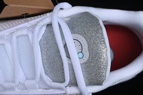 Air Max DN “Silver Glitter”