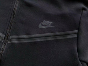 Nike Tech ( Preto )