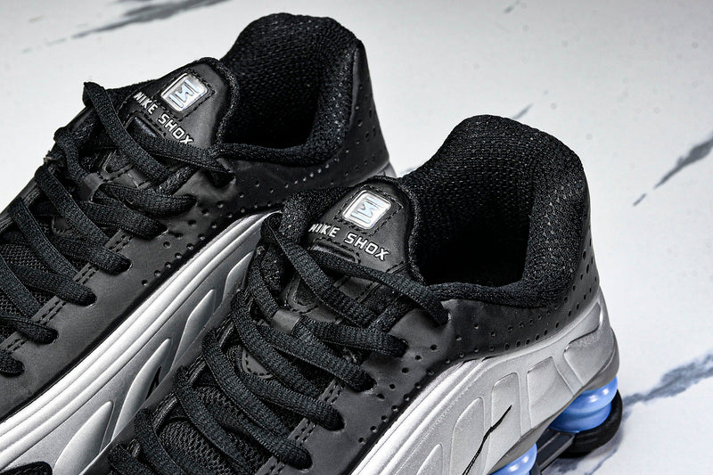 Nike Shox R4 “Psychic Blue”