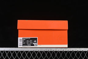 Dunk x Stranger Things  “Phantom And Midnight Navy”