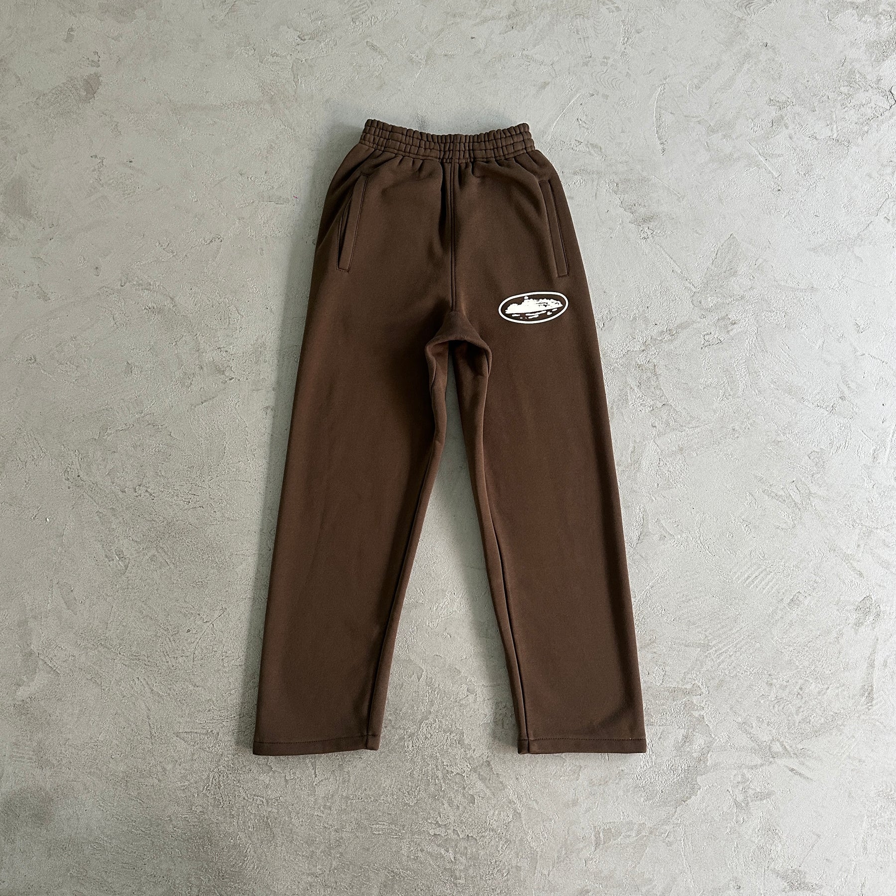 Conjunto Corteiz “Island Puff Print” ( Marrom )