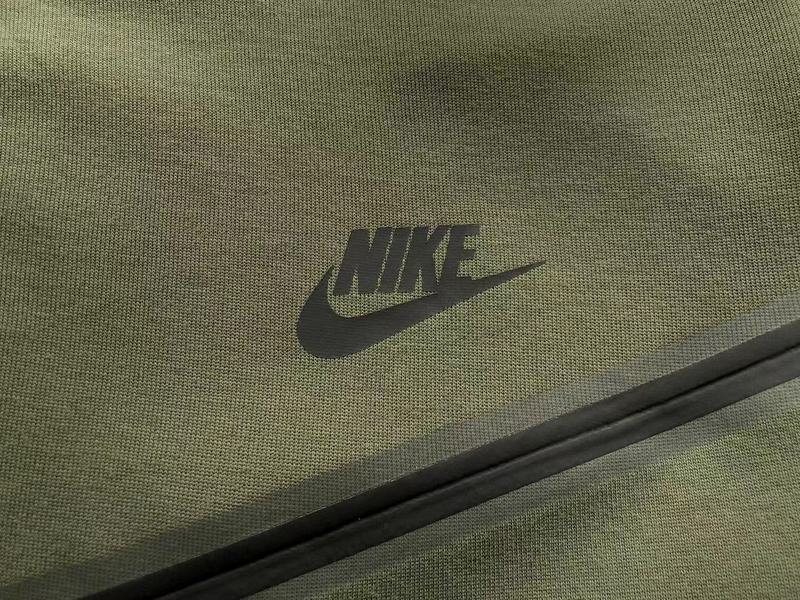 Nike Tech ( Verde militar )