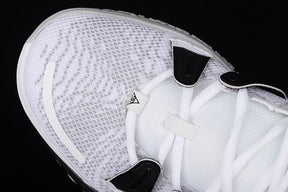 Nike Kyrie 7 “Metallic Gold”