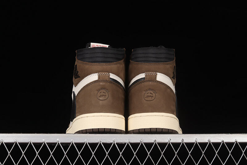 Jordan 1 x Travis Scott