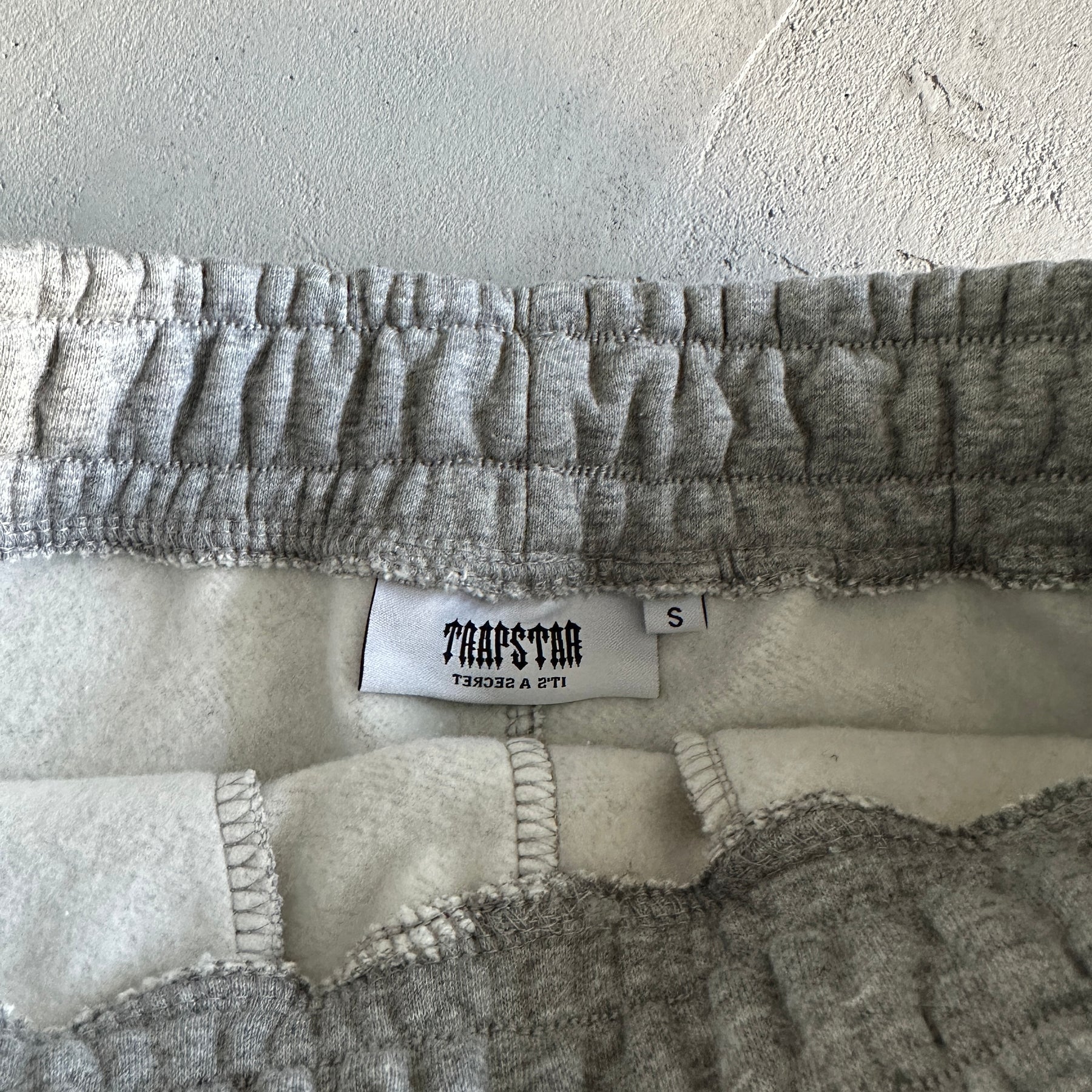 Conjunto Trapstar “Shooters Technical” ( Cinza )