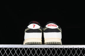 Dunk “Panda Olive”