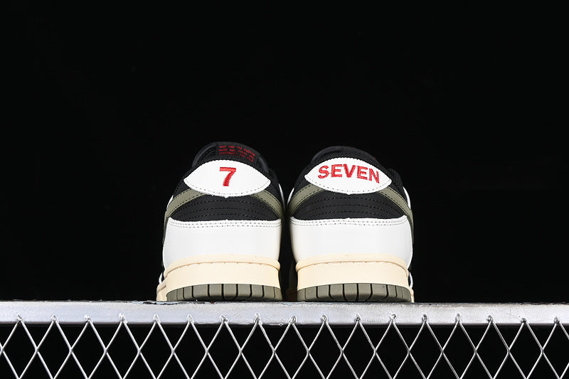 Dunk “Panda Olive”