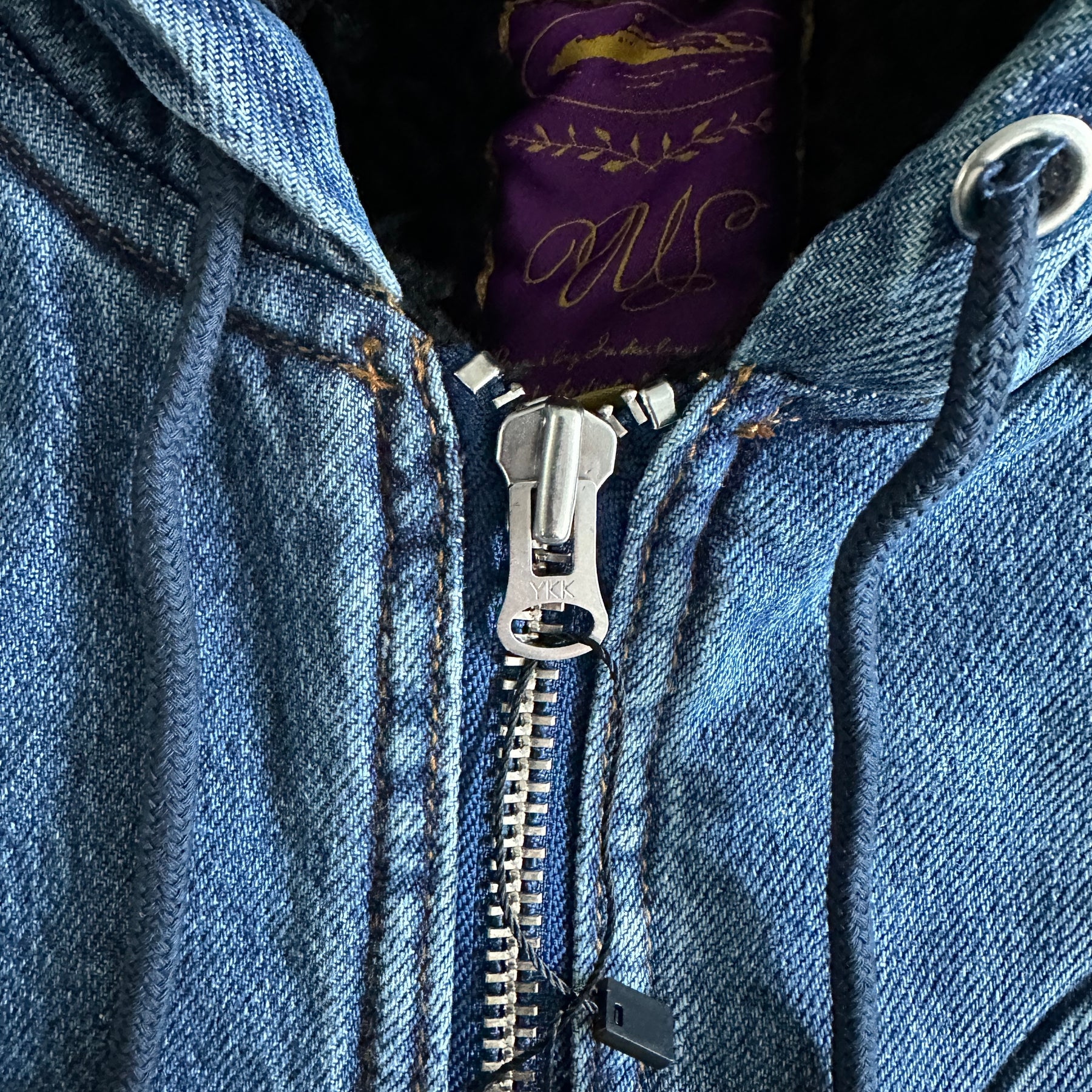 Jaqueta Corteiz “Embossed C-Star”