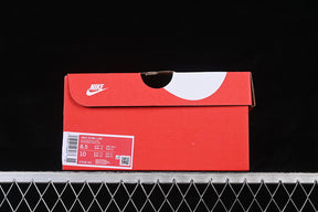 Dunk “Black Metallic Silver”