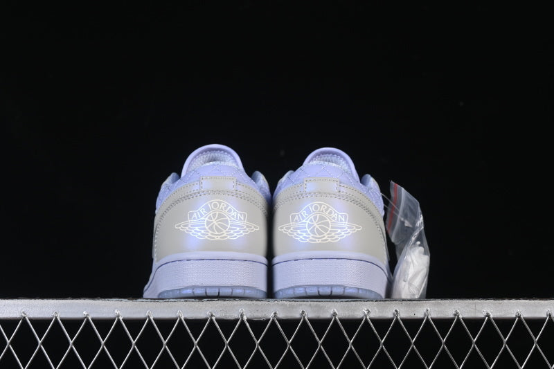 Air Jordan 1 Low “Ghost Pearlized Quilt”