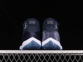 Air Jordan 11 “Midnight Navy Valvet”