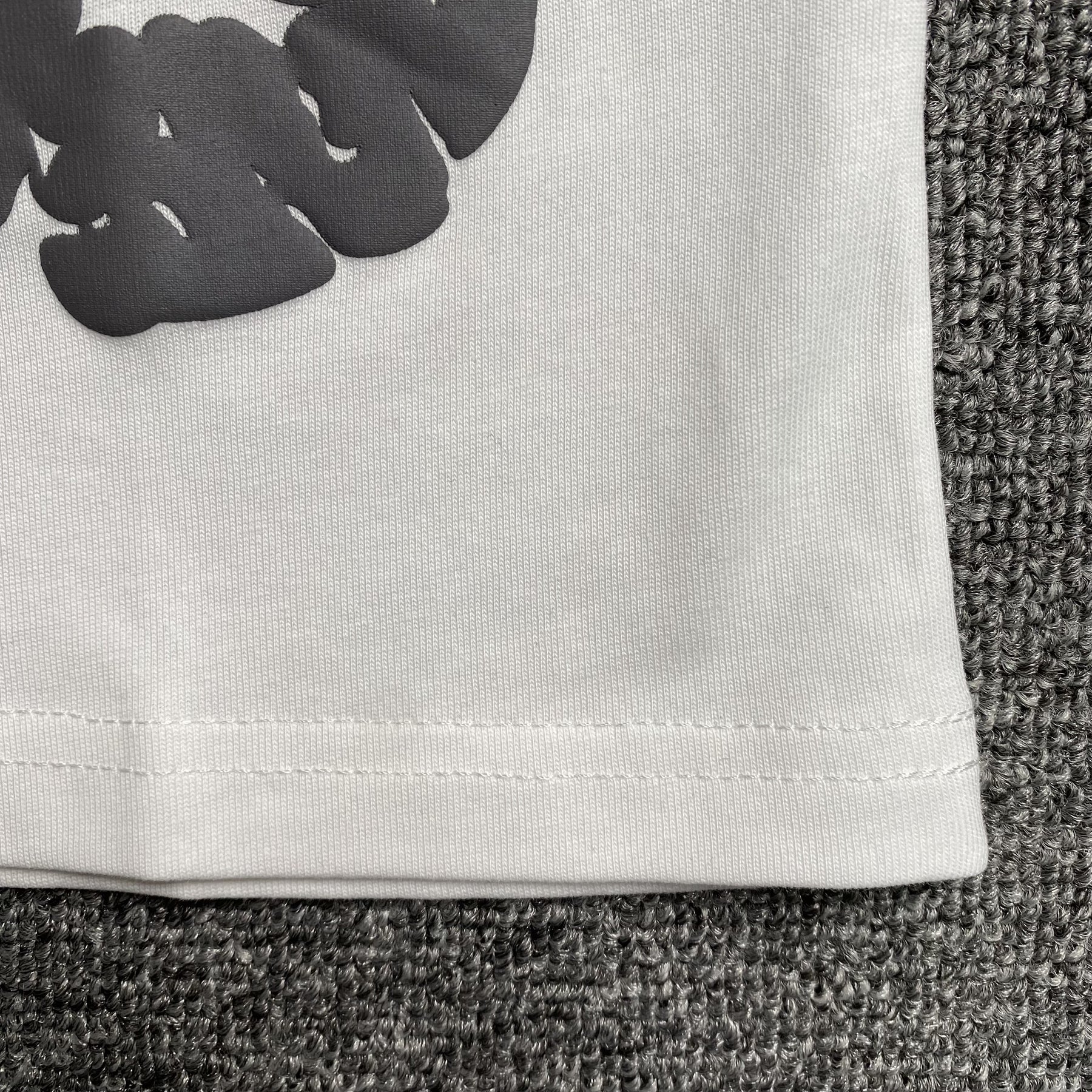 Camisa Denim Tears (Branca e Preto)