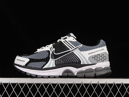 Vomero 5 “Dark Violet"