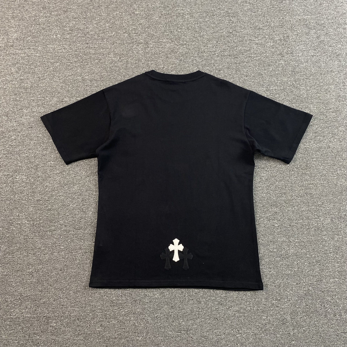 Camisa Chrome Hearts “Cross Tee”