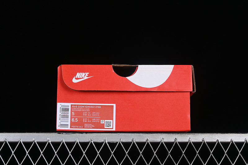 Vomero 5 “Cool Grey"