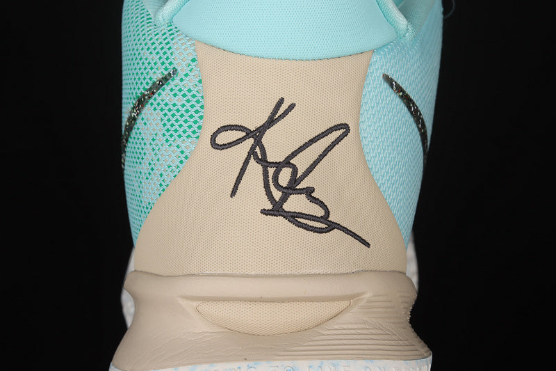 Nike Kyrie 7 EP “Copa”