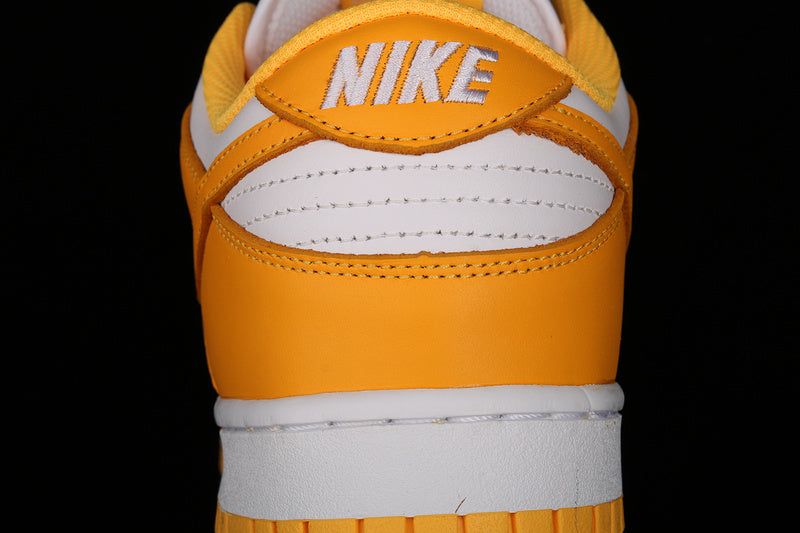 Dunk “Laser Orange”