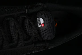 Air Max DN “Metalic Black